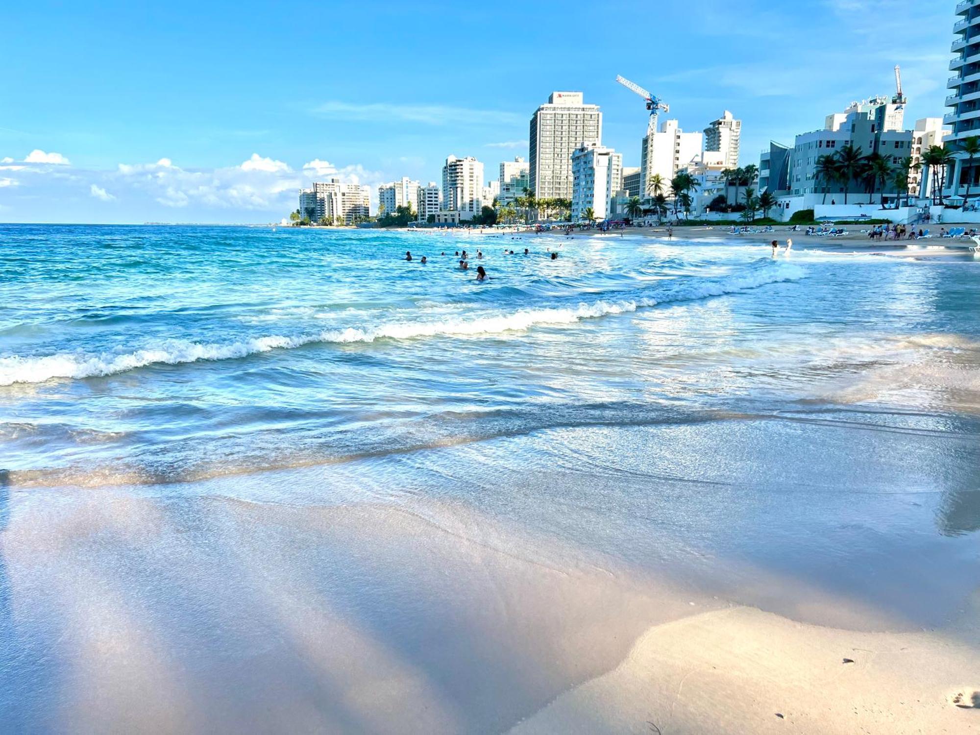 شقة Condado Lux Oceanfront Tantra Ap سان خوان المظهر الخارجي الصورة